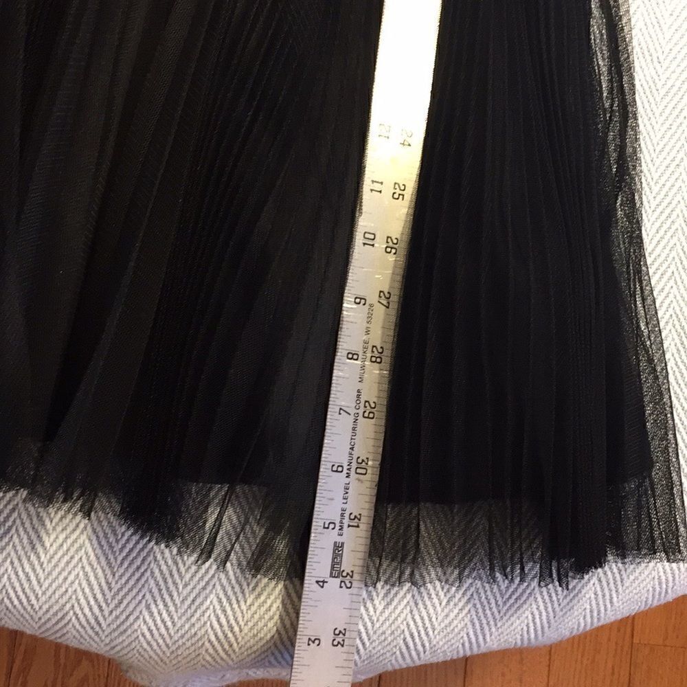 TRIXXI JUNIORS SZ 3  Dress, party dress Pit to Pit 14" FLOWY ON BOTTOM - Picture 6 of 11